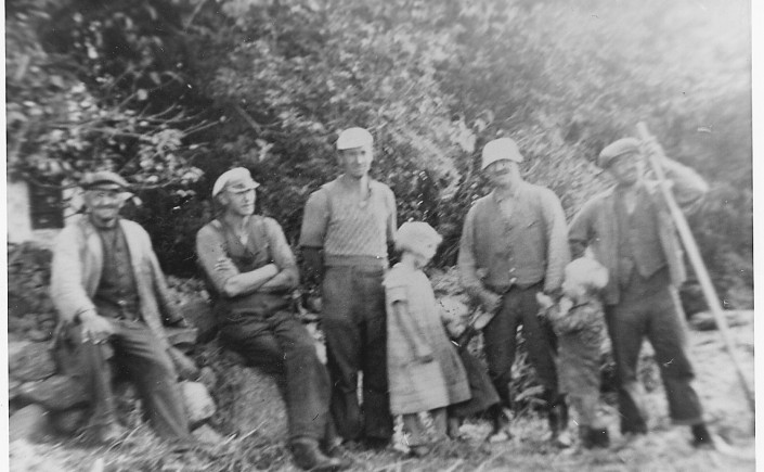 På arbejde i Borum i sommeren 1936.